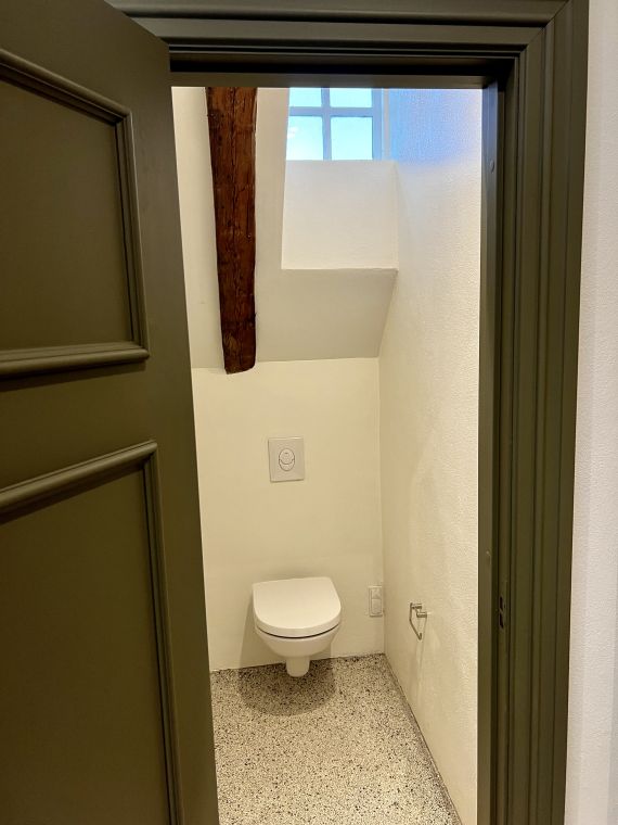Arensbach Entreprise A/S - toilet